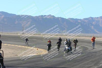 media/Jan-09-2025-Racers Edge (Thu) [[9e316ffd38]]/1-Around the Pits-Track Walk/